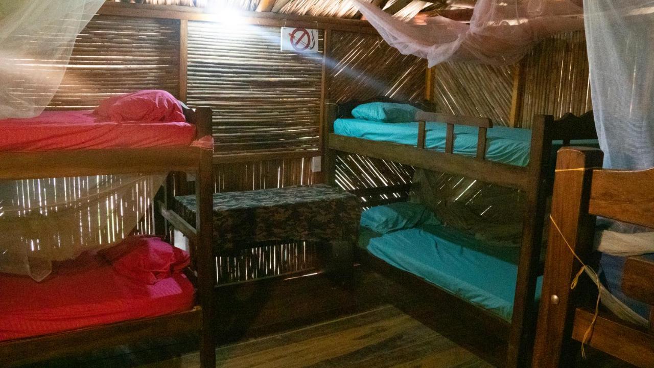La Playita Pansiyon Guachaca Dış mekan fotoğraf